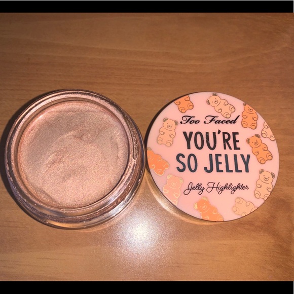 Too Faced Jelly highlighter in bourbon bronze - Picture 1 of 3